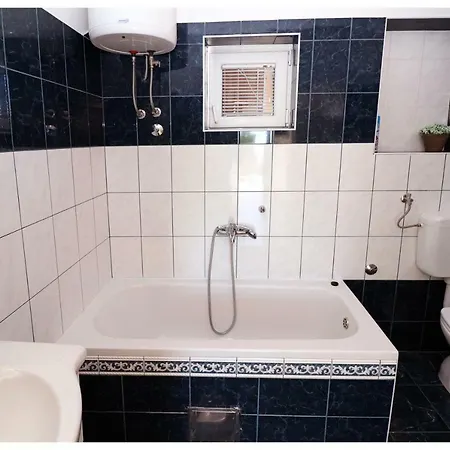 Apartment Rozika Primosten Exterior photo
